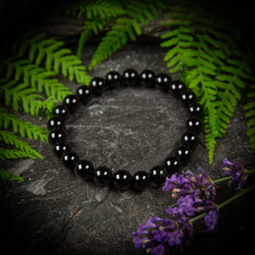 Rannekoru, musta onyx-helmi 8 mm