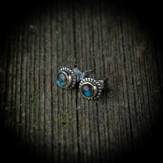 Labradoriitti nappikorvikset, Artemis, hopea