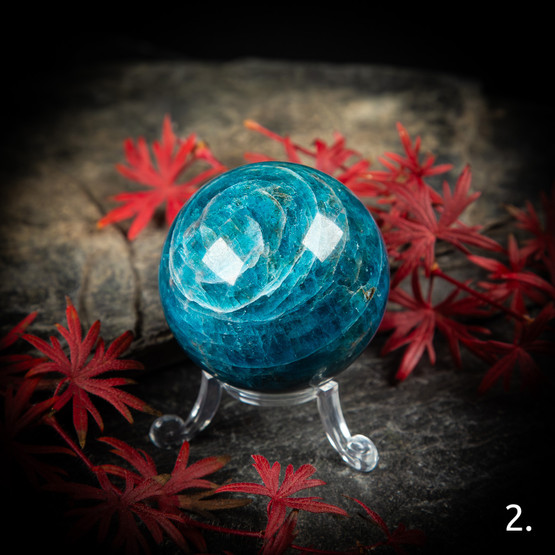 Sininen apatiitti -pallo