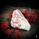 Pinkki turmaliini (rubelliitti) kvartsissa, raakapala