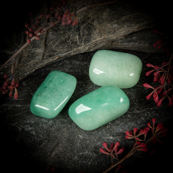 Vihreä aventuriini, vaalea, rumpuhiottu