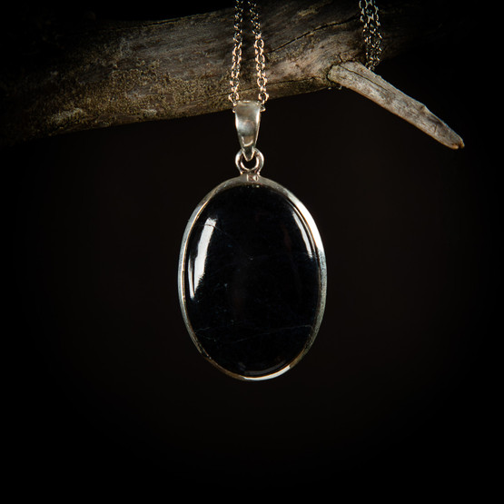 Musta turmaliini -riipus, hopea