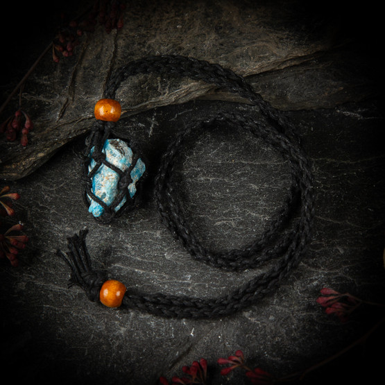 Punottu kivihäkki, musta