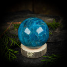 Sininen apatiitti -pallo, eri kokoja