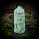 Rubiinifuksiitti-torni