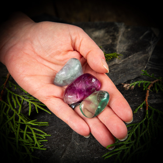 Sateenkaarifluoriitti, rumpuhiottu