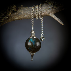 Palloheiluri, labradoriitti