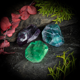 Sateenkaarifluoriitti-freeform