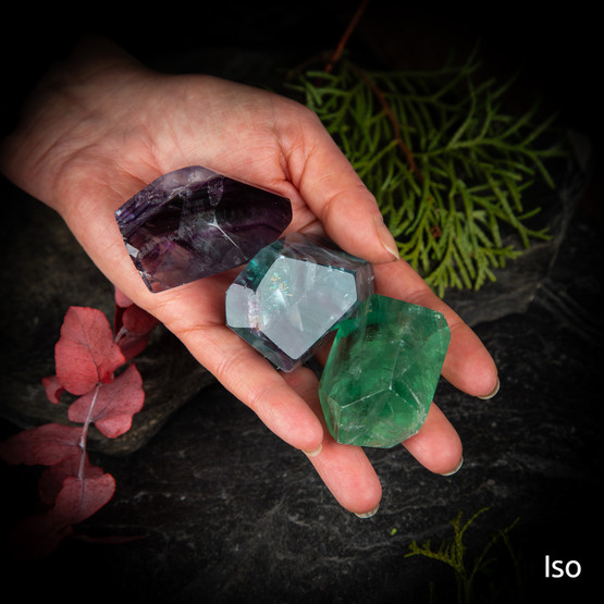 Sateenkaarifluoriitti-freeform