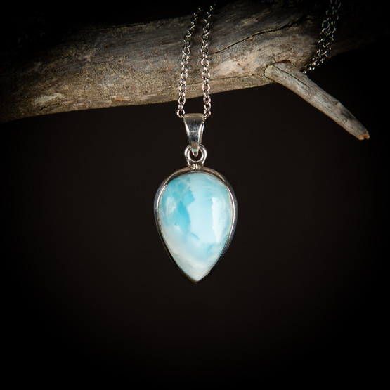 Larimar-riipus 2, hopea