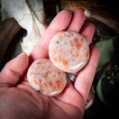 Aurinkokivi-kämmenkivi