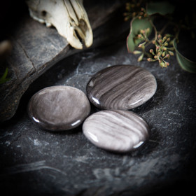 Hopeaobsidiaani-kämmenkivi