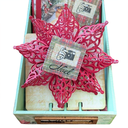 Elizabeth Craft Designs stanssi Festive Holly, Festive Star