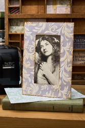 Sizzix Tim Holtz 3-D Texture Fades kohokuviointikansio Botanical Large