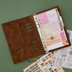 Spellbinders Dark Roast Binder -kansio by Esther Glas