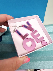 LO-VE -pinkki/vaaleanpunainen- 