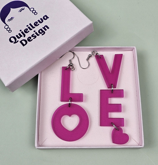 LO-VE -huurteinen fuksia-