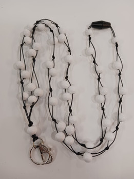 Avainkaulanauha -valkoinen-  (80-160cm)