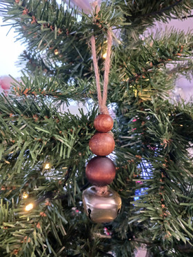 Helmikoriste kulkusella