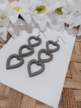 Rakkaus sydänketju harmaa -puu-