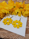 Suuret puiset kukka-korvakorut -keltainen-