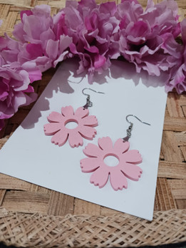 Suuret puiset kukka-korvakorut -pinkki-