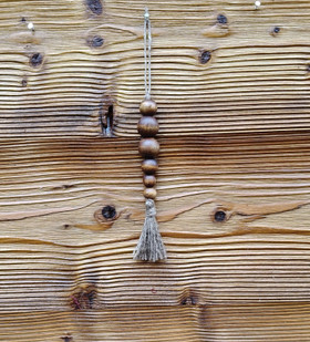 Helmikoriste tasselilla 