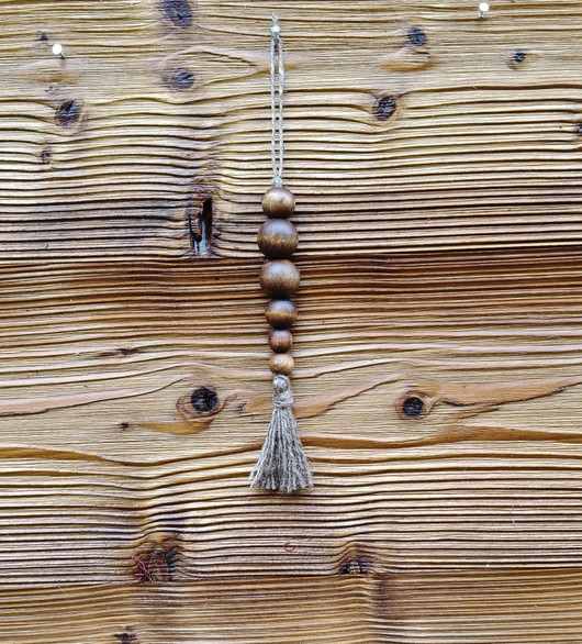 Helmikoriste tasselilla 