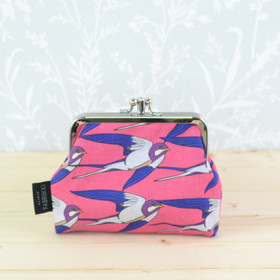 Pääskynen -tuplakukkaro