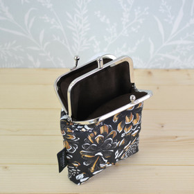 Männynkäpy -tuplakukkaro