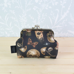 Ennustaja -tuplakukkaro