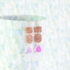 Glitteri -korvakorut