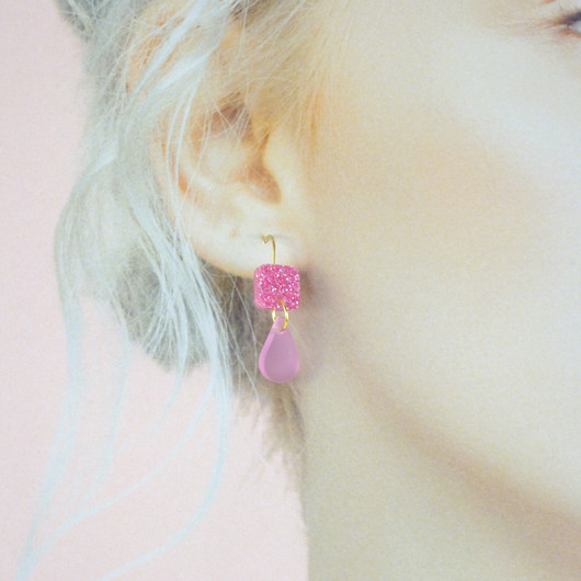 Glitteri -korvakorut