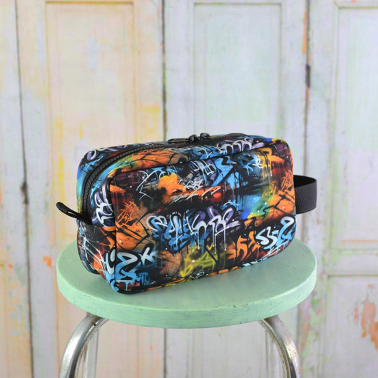 Graffiti -toilettilaukku S