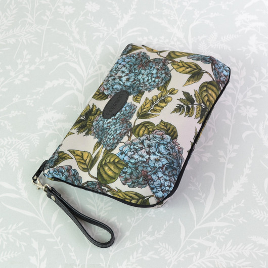 Hortensia -meikkipussi