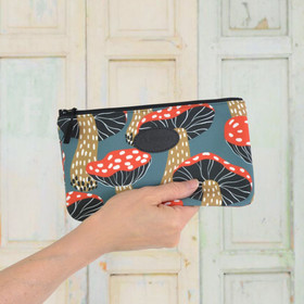 Kärpässieni -pussukka