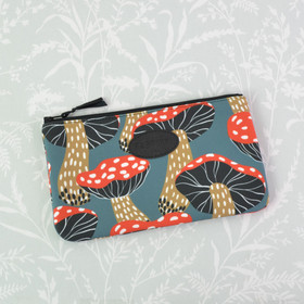 Kärpässieni -pussukka