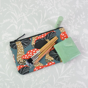 Kärpässieni -pussukka