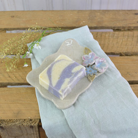 Kesäkukat -saippua-alusta