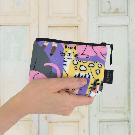 Kissala -vetoketjukukkaro