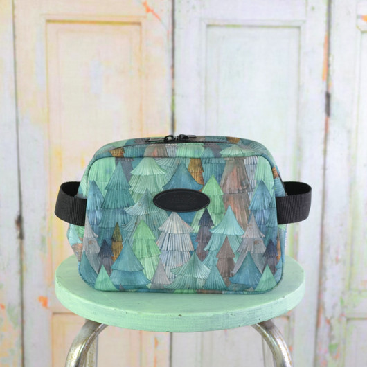 Kuusikko -toilettilaukku M