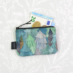 Kuusikko -vetoketjukukkaro