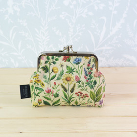 Luostarin puutarha -tuplakukkaro