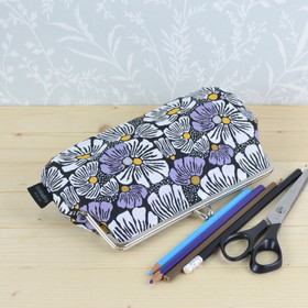 Maikki -pussukka/penaali