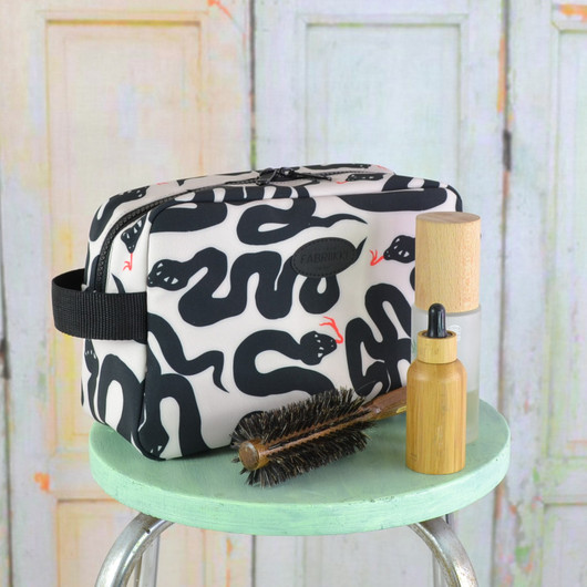 Mamba -toilettilaukku L