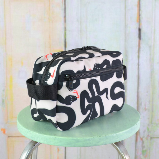 Mamba -toilettilaukku M