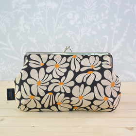 Marketta -pussukka/penaali