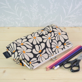 Marketta -pussukka/penaali