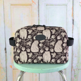 Mesikämmen -toilettilaukku L