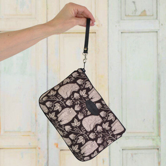 Mesikämmen -meikkipussi